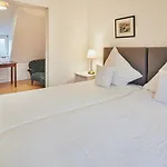 Gutshotel Baron Knyphausen Hotel