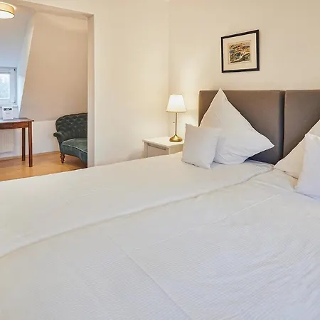 Gutshotel Baron Knyphausen Szálloda