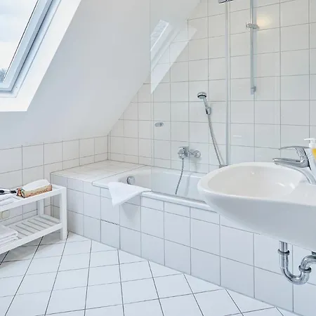 卡普豪森巴瑞尔酒店 酒店 2*