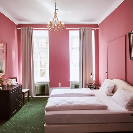 Szálloda Gutshotel Baron Knyphausen