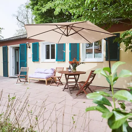 Gutshotel Baron Knyphausen * Eltville am Rhein