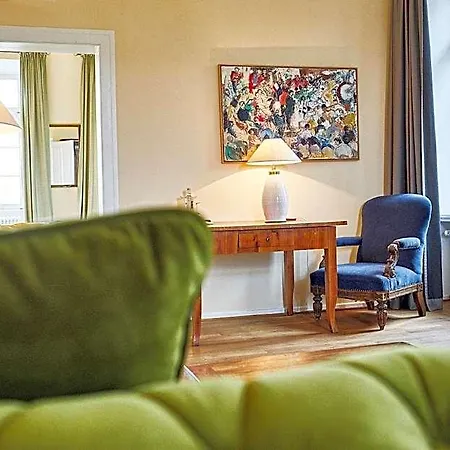 Gutshotel Baron Knyphausen Hotel