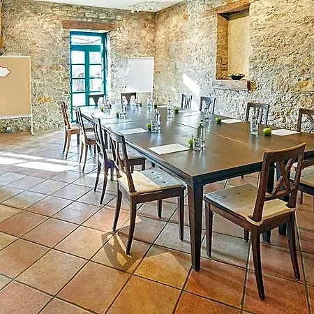 Hotel Gutshotel Baron Knyphausen 2*
