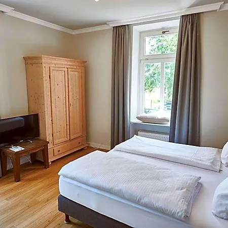 Gutshotel Baron Knyphausen Eltville am Rhein