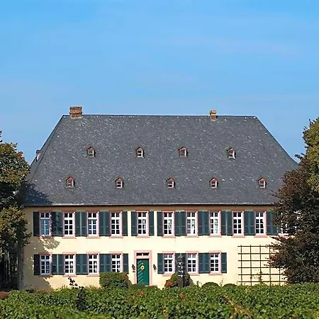 Gutshotel Baron Knyphausen Hotel