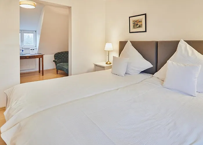 Gutshotel Baron Knyphausen Hotel