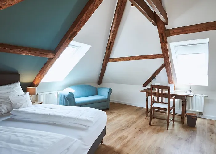 Gutshotel Baron Knyphausen Hotel 2*