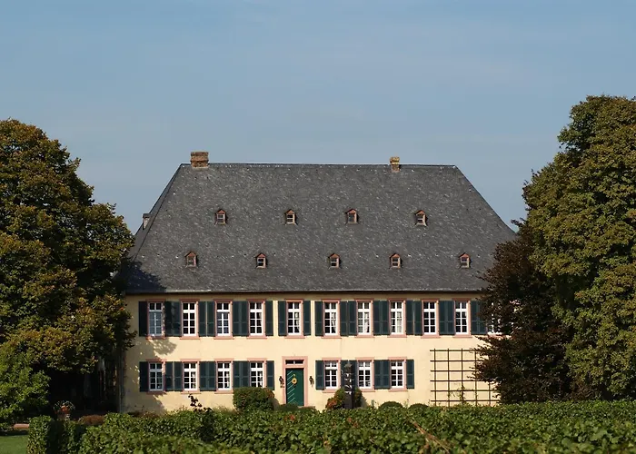 Hotel Gutshotel Baron Knyphausen 2*